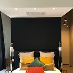 فندق مبيت وإفطار L'hotel Particulier 3*